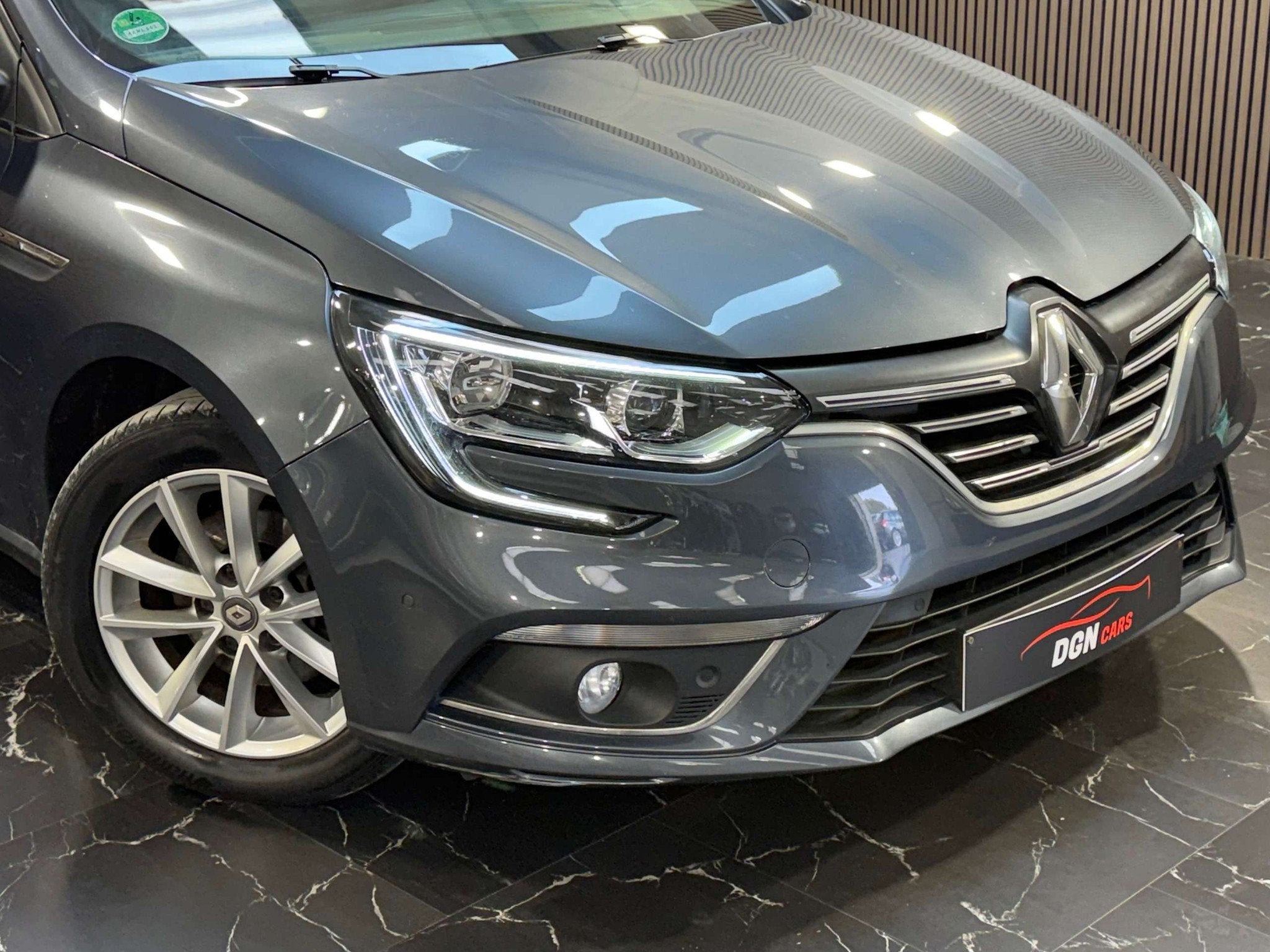 Renault Mégane Megane 1.5 Blue dCi Bose Edition, Autos, Achat, Euro 6, Entreprise, Noir