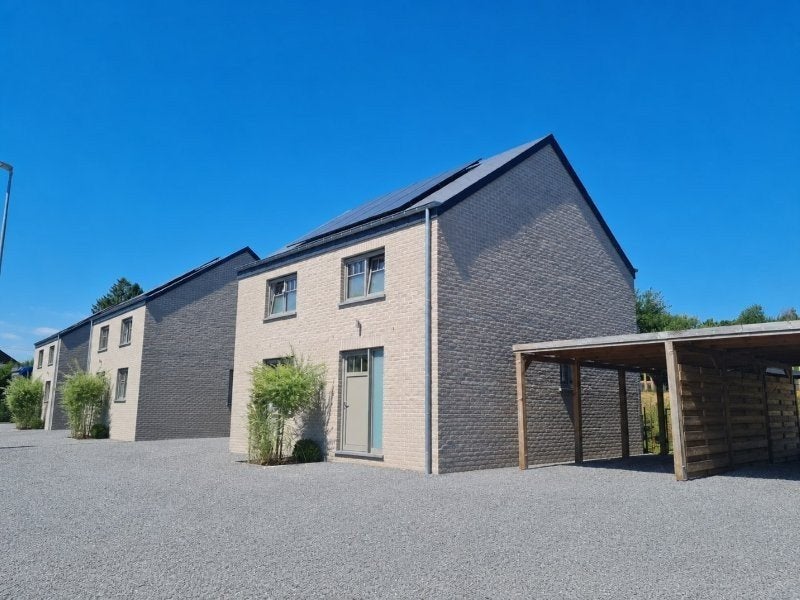Jéhonville Bertrix : agréable maison avec jardin, 3ch., 120 m², Par agence ou courtier, 45 kWh/m²/an, 5575 kWh/an