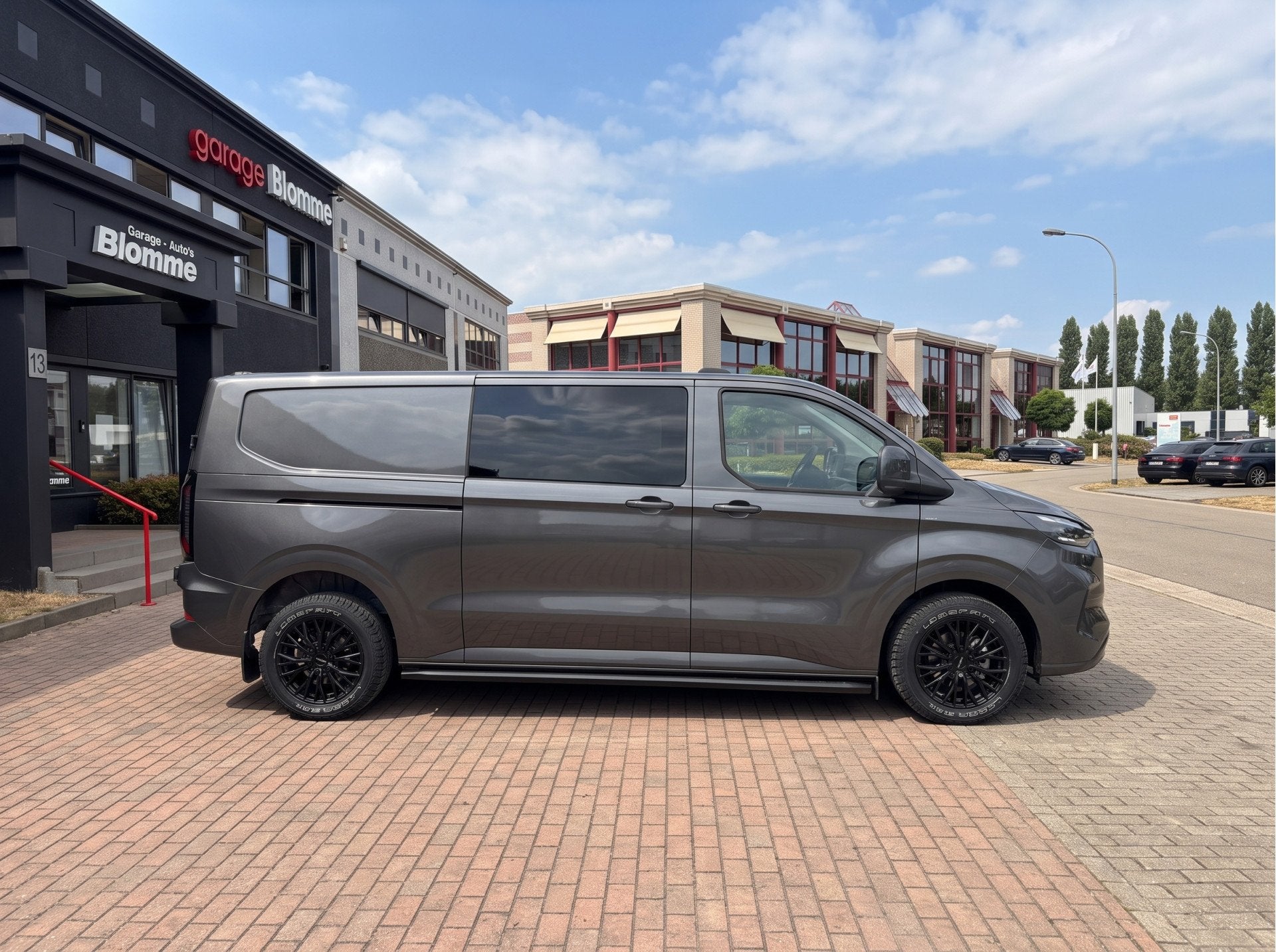 Ford Transit Custom 320 2.0 TDCI L2H1 Limited DC NIEUW ! 6-z, Achat, Entreprise, Alarme, Noir