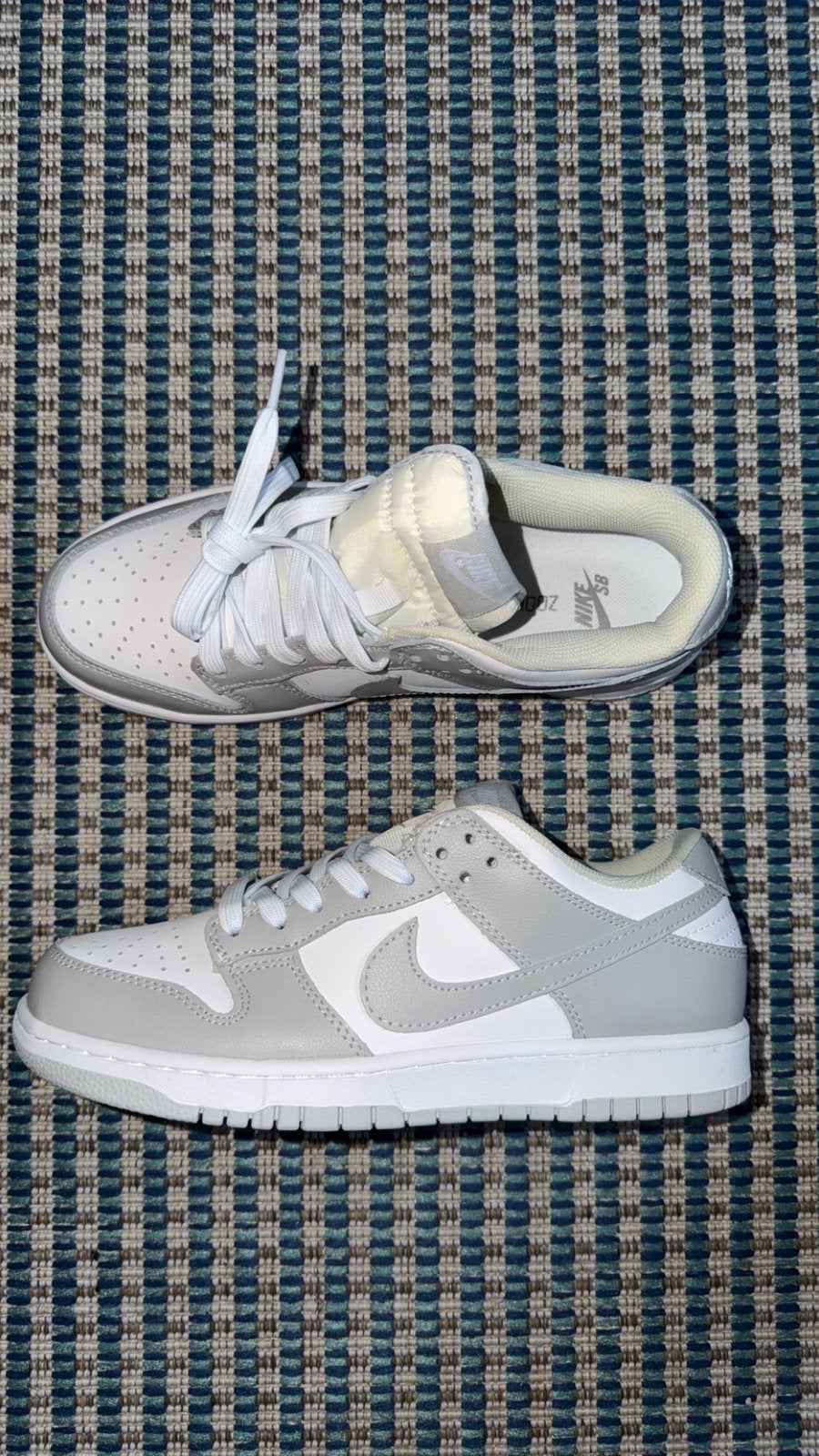 Nike dunk grey, Overige kleuren, Nieuw, Ophalen of Verzenden, Sneakers