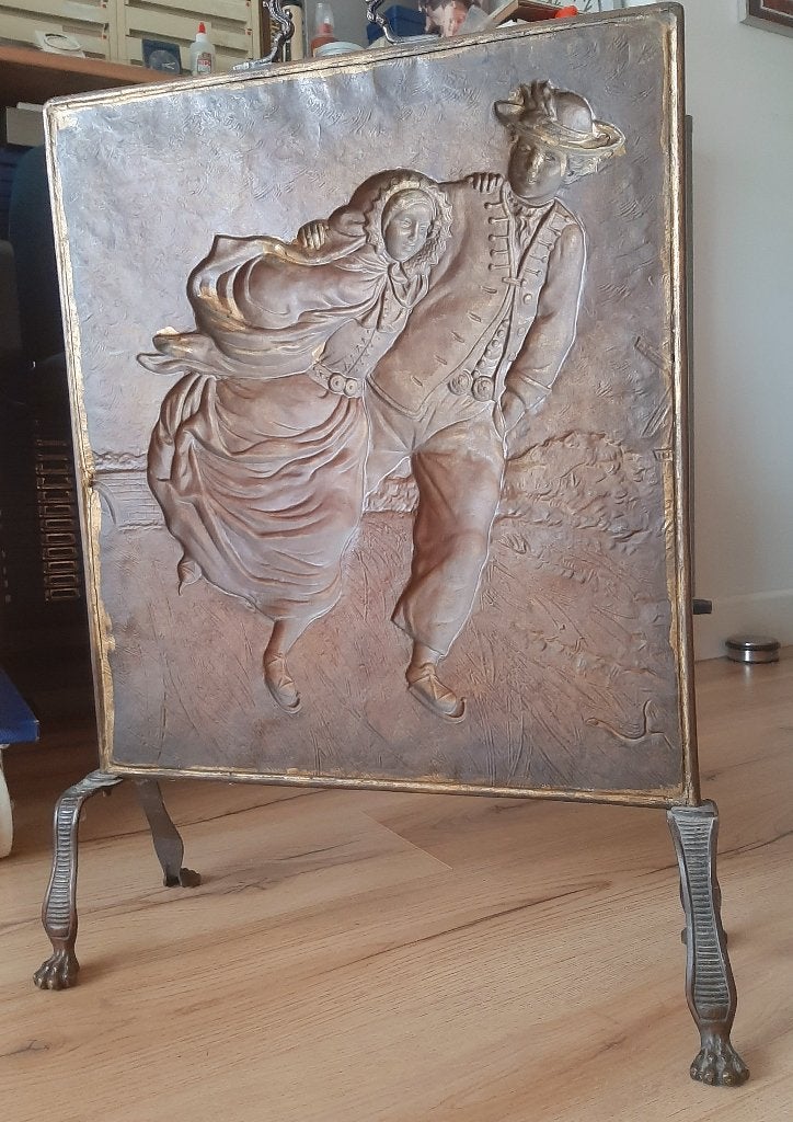 Écran de cheminée ancien en cuivre gaufré(coupledepatineurs), Enlèvement ou Envoi, Utilisé, Autres types