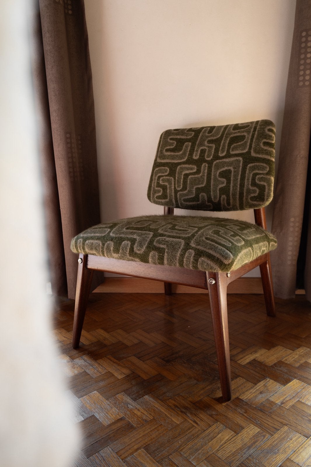 Vintage Lounge Chair (nieuw gestoffeerd Aristide), Antiquités & Art, Enlèvement