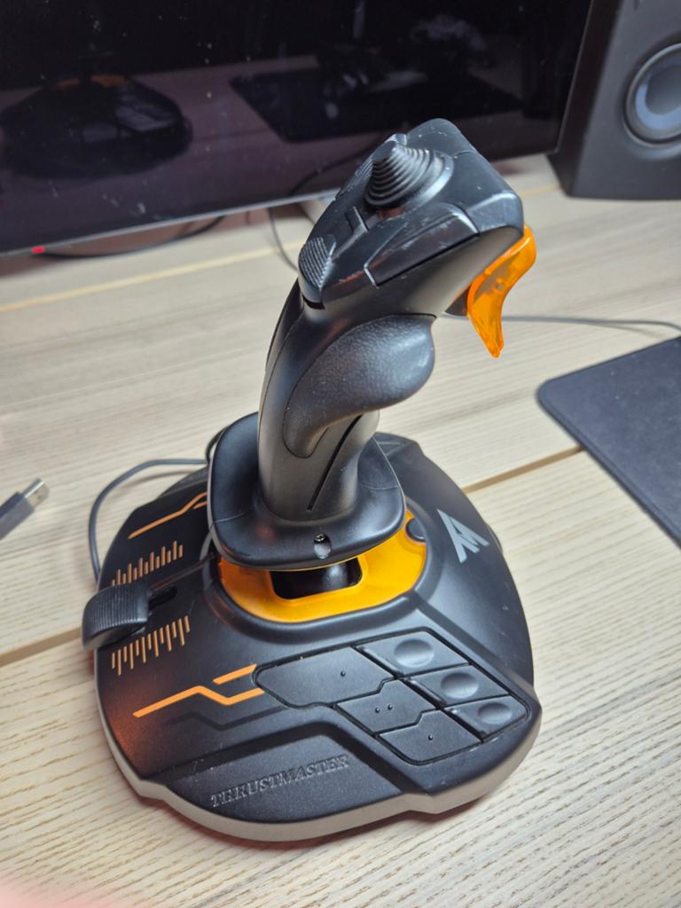 Thrustmaster T.16000M, Ophalen