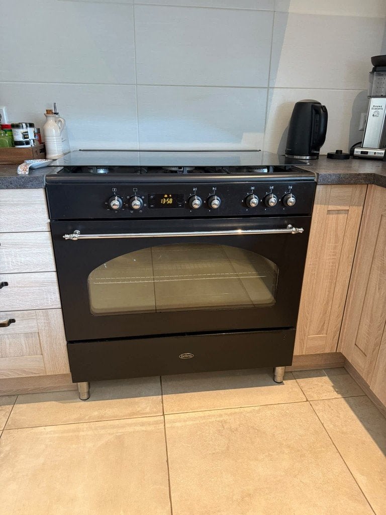 Belling Fornuis met Gas Kookplaat en Oven - Zwart, Ophalen, Gebruikt, Hete lucht, Energieklasse A of zuiniger