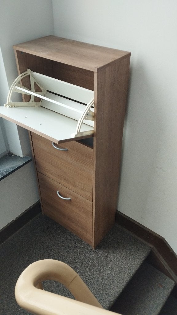 Meuble à chaussures en bois avec 3 compartiments basculants, Enlèvement, Utilisé