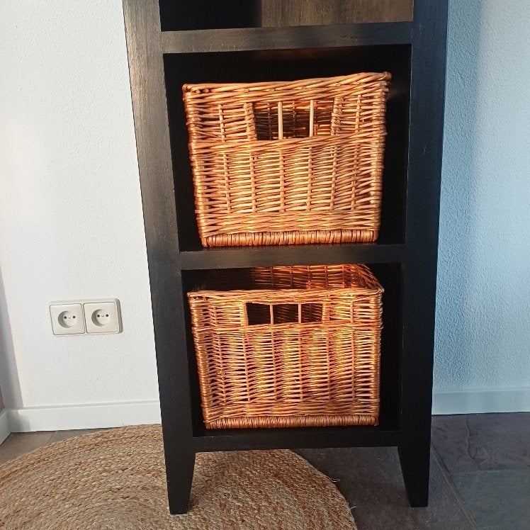 leuk kastje met rotan manden, Ophalen