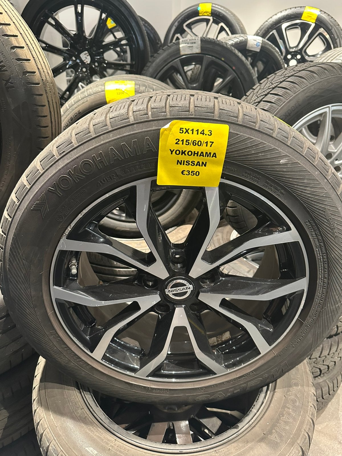 Nissan 17" velgen + Yokohama 215/60 R17 banden, Auto-onderdelen, Ophalen, -, -, Yokohama