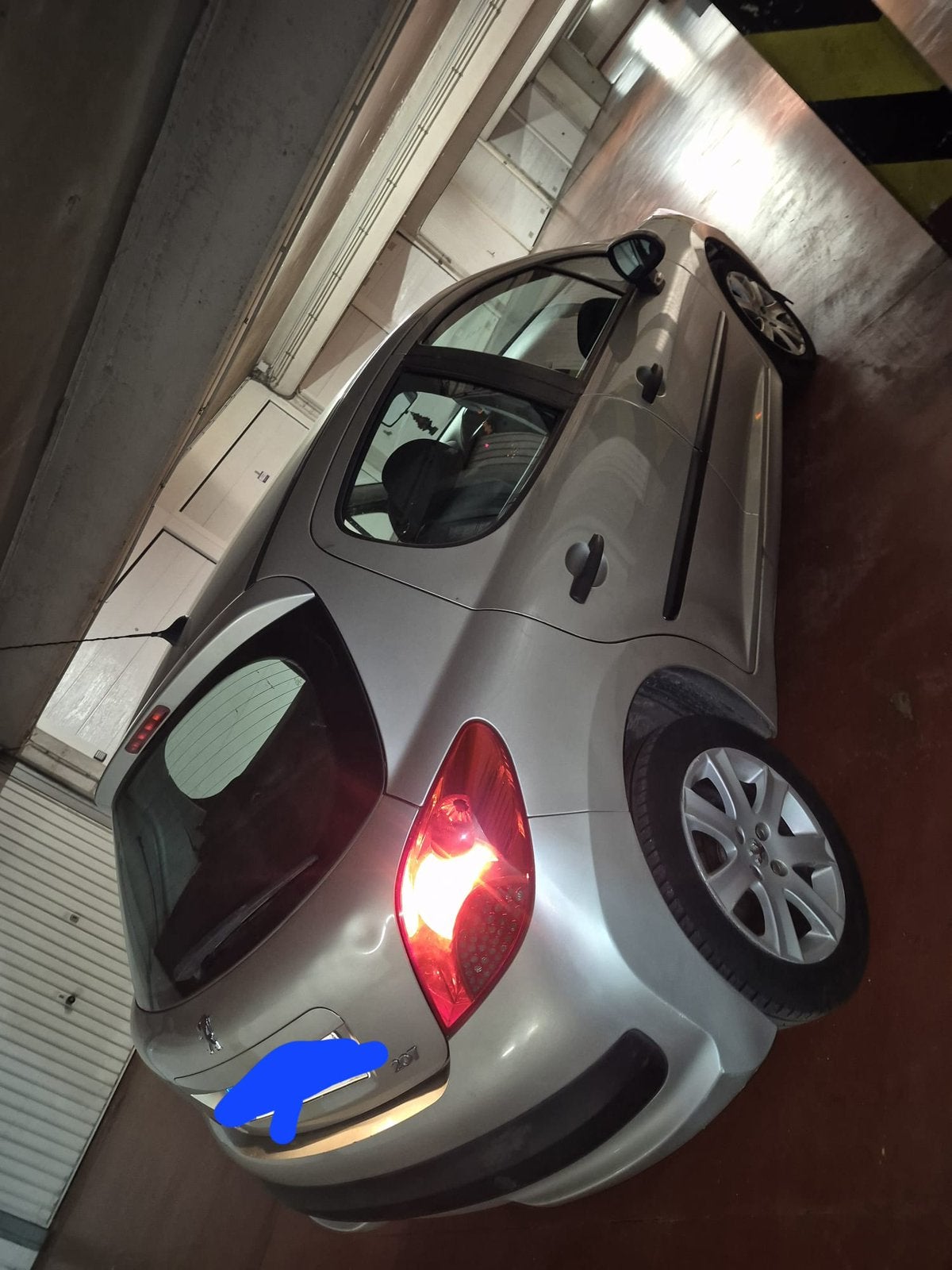 Peugeot 207 - 1.4L Essence - 2008, Autos, Achat, Boîte manuelle, 5 portes, Berline