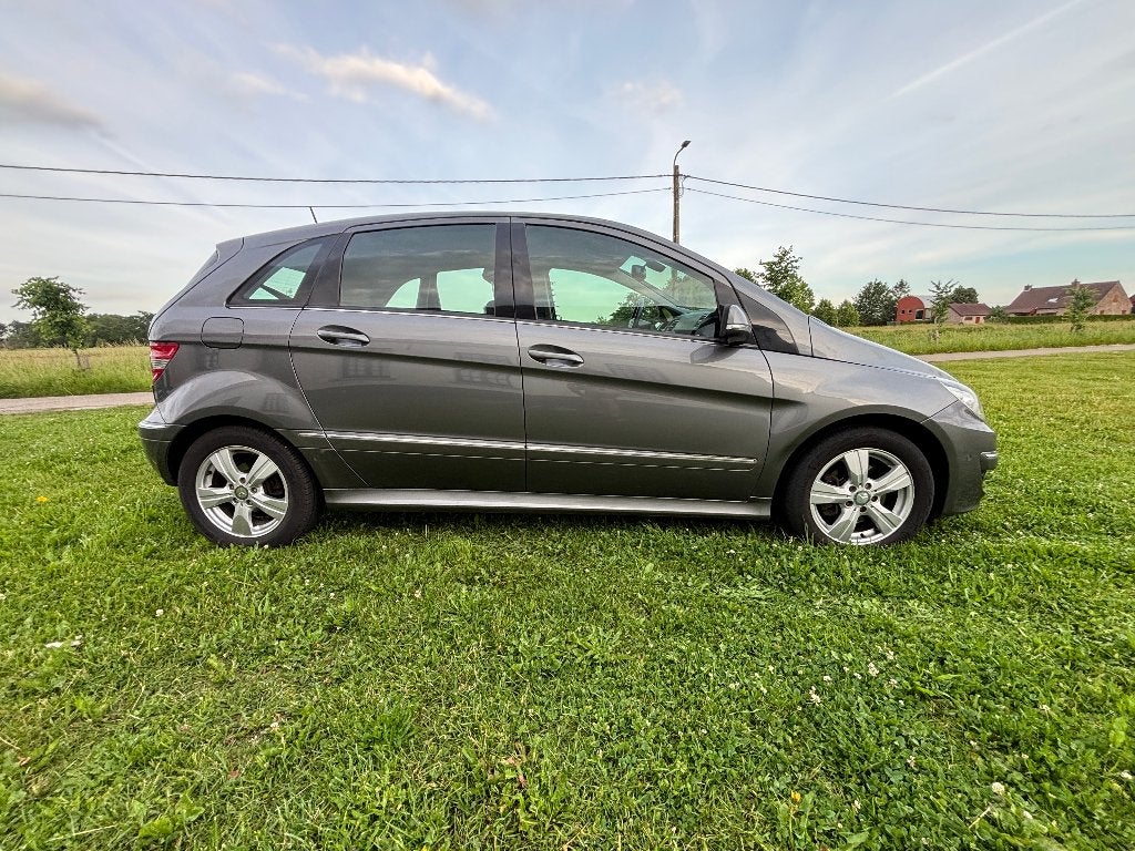 Mercedes B180CDI 1ste eigenaar AIRCO, PDC, GPS, Auto's, Voorwielaandrijving, Testrit aan huis, Parkeersensor, Zwart
