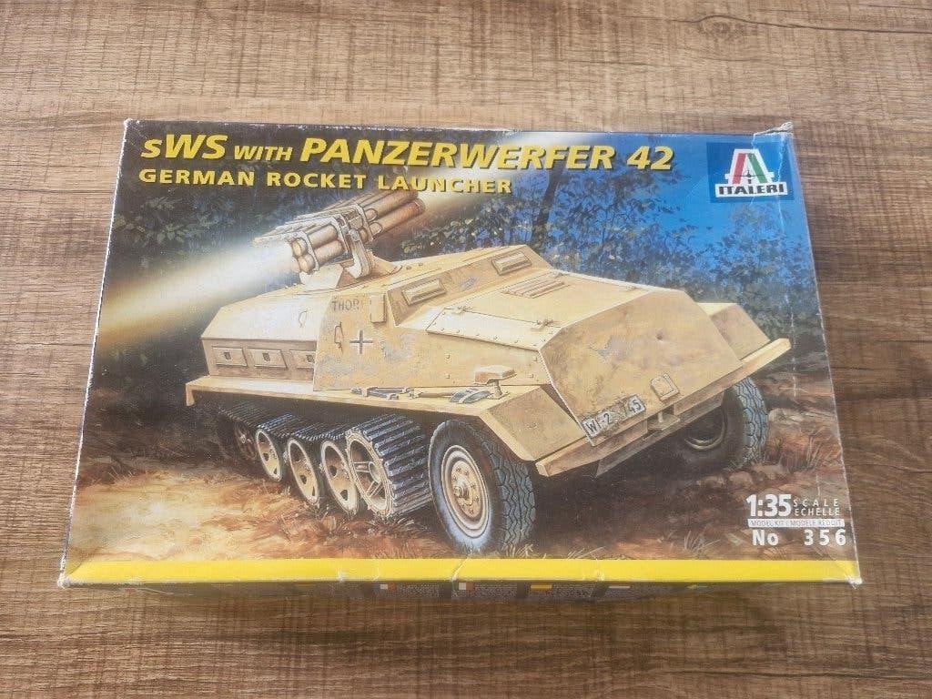 Italeri 1/35 SWS with Panzerwerfer 42, Gebruikt, Tank, Italeri, 1:32 tot 1:50