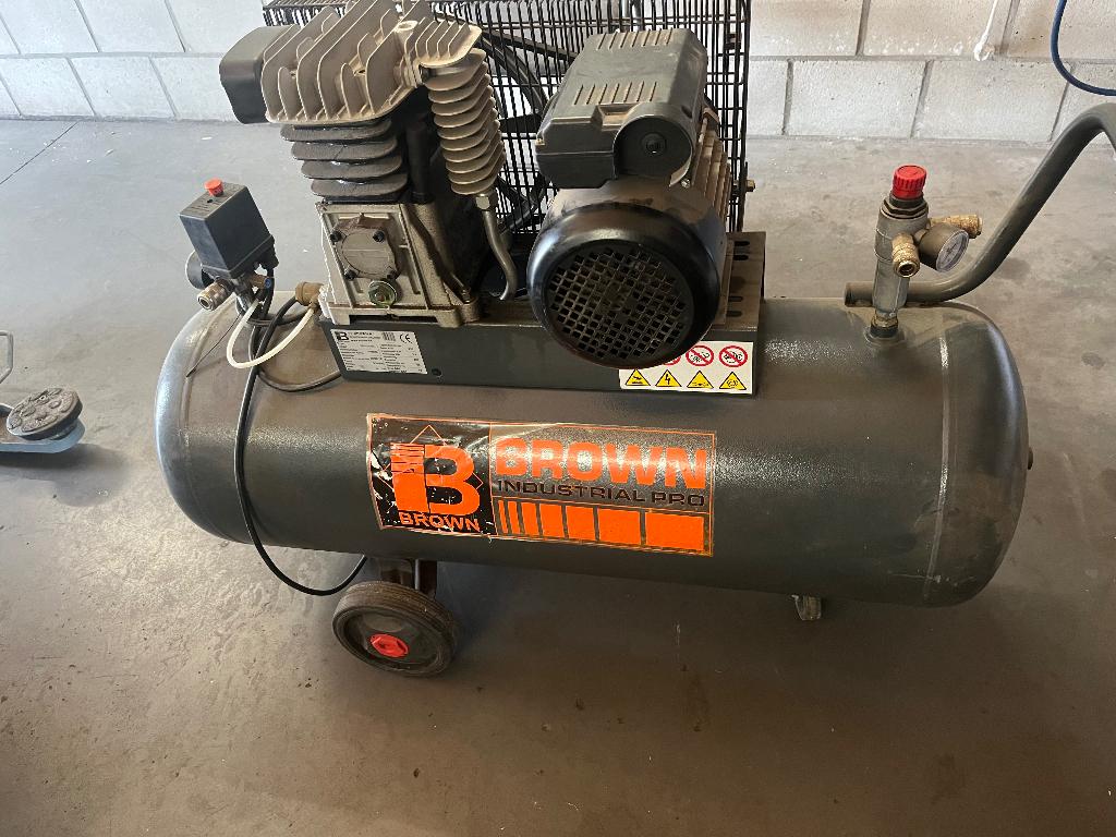 Compressor Brown, Ophalen