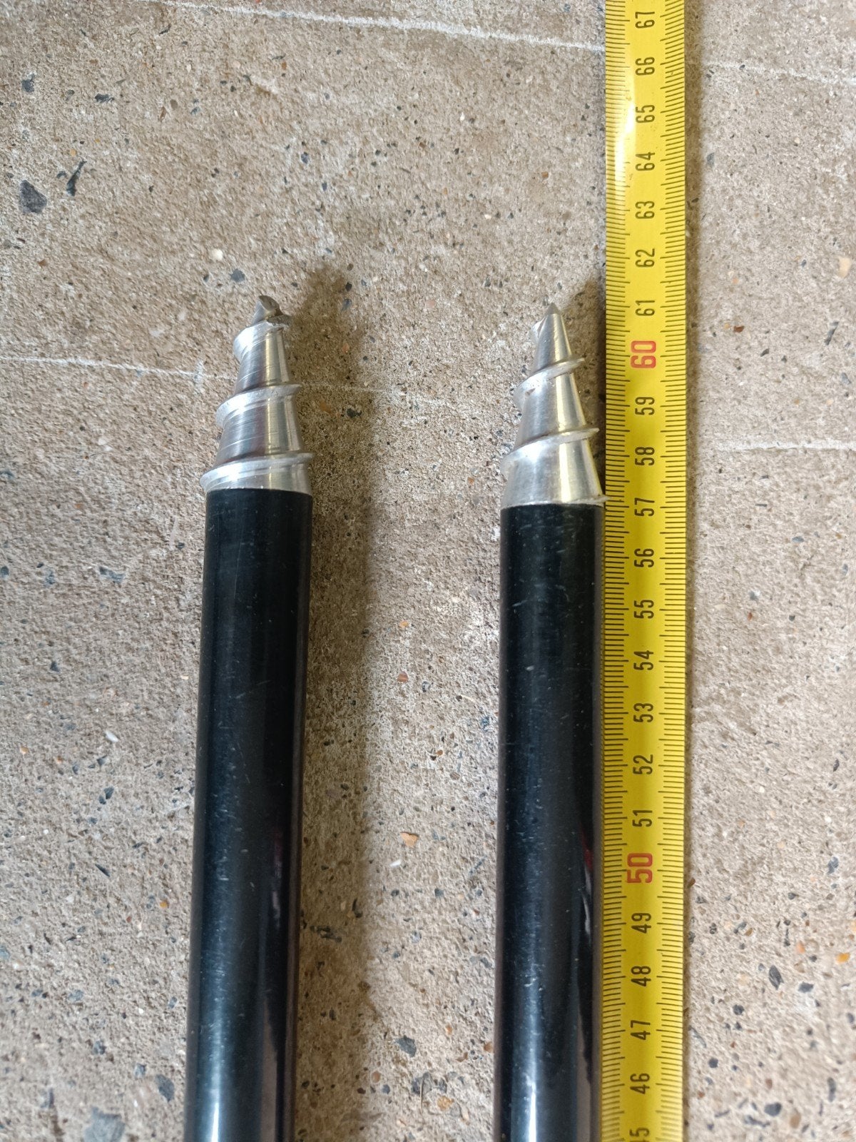 Banksticks Fox, Ophalen