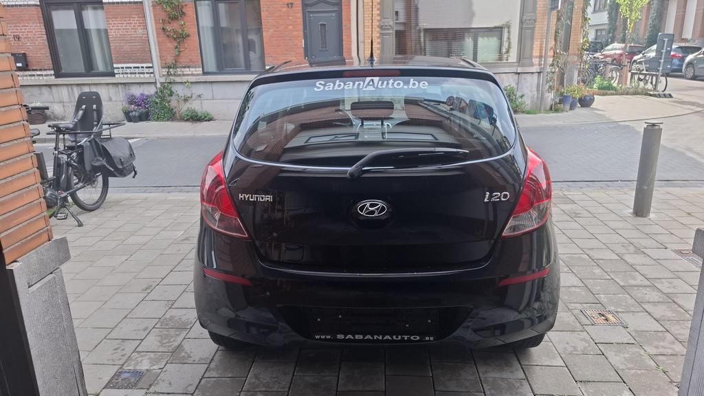 I20 benzine 1.1 188000 km, Auto's, Voorwielaandrijving, Stof, 4 cilinders, Zwart