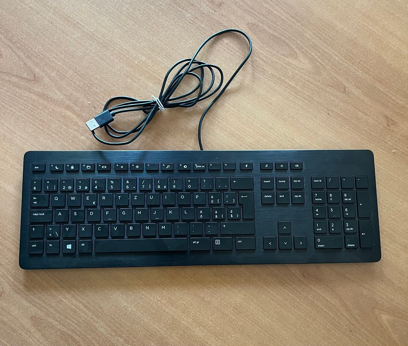 HP USB Premium-toetsenbord Quertz, Ophalen of Verzenden, Qwertz, Gebruikt, Bedraad