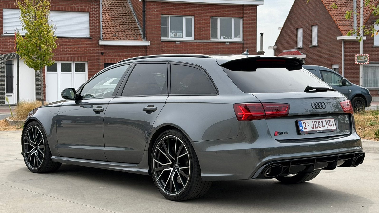 Audi Rs6 Performance 4.0 V8/Matrix/Leder/Alcantara/DaytonaGr, Autos, Achat, Euro 6, 2 places, Carnet d'entretien