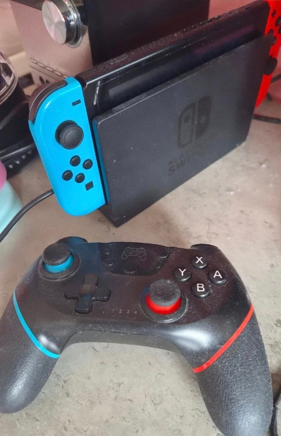 Nintendo switch 1 met extra controller en Mariokart Deluxe 8, Games en Spelcomputers, Ophalen