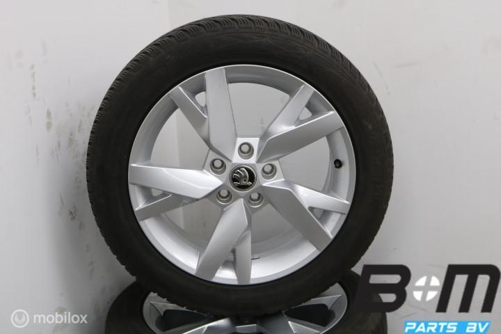 WINTER! ORIGINEEL 17 inch velgen Skoda Octavia 4 5E3601025AC, Auto-onderdelen, Banden en Velgen, Banden en Velgen, Winterbanden