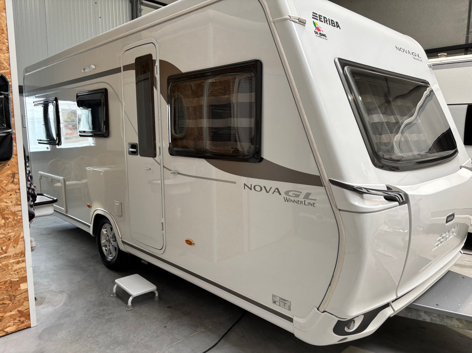 Eriba nova 540. Voortent mover, Caravans en Kamperen, Mover, Frans bed, Particulier, Eriba