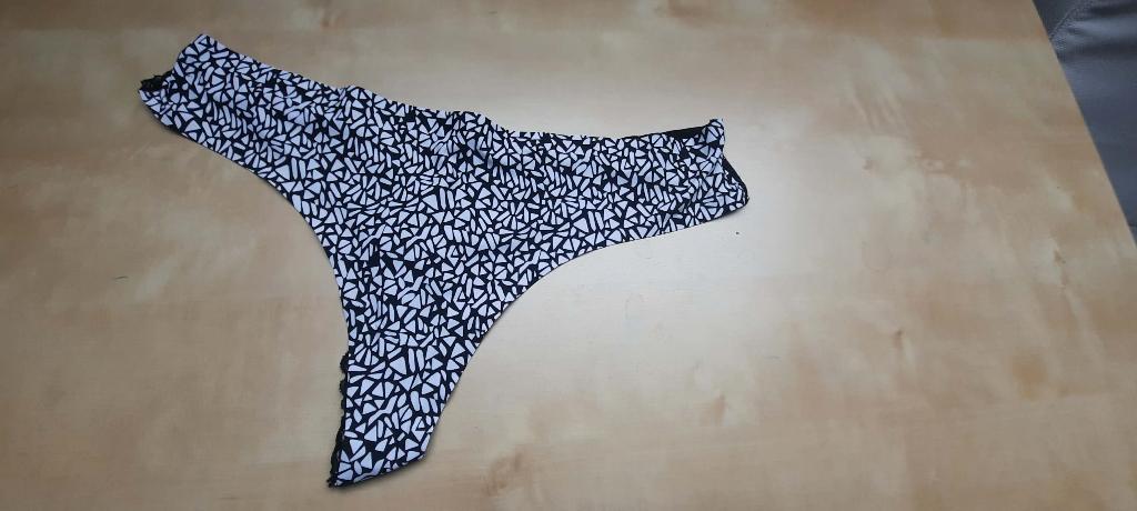 4 gekleurde slipjes en strings dames – verschillende maten., Verschillende merken, Ophalen, Overige kleuren, Slip