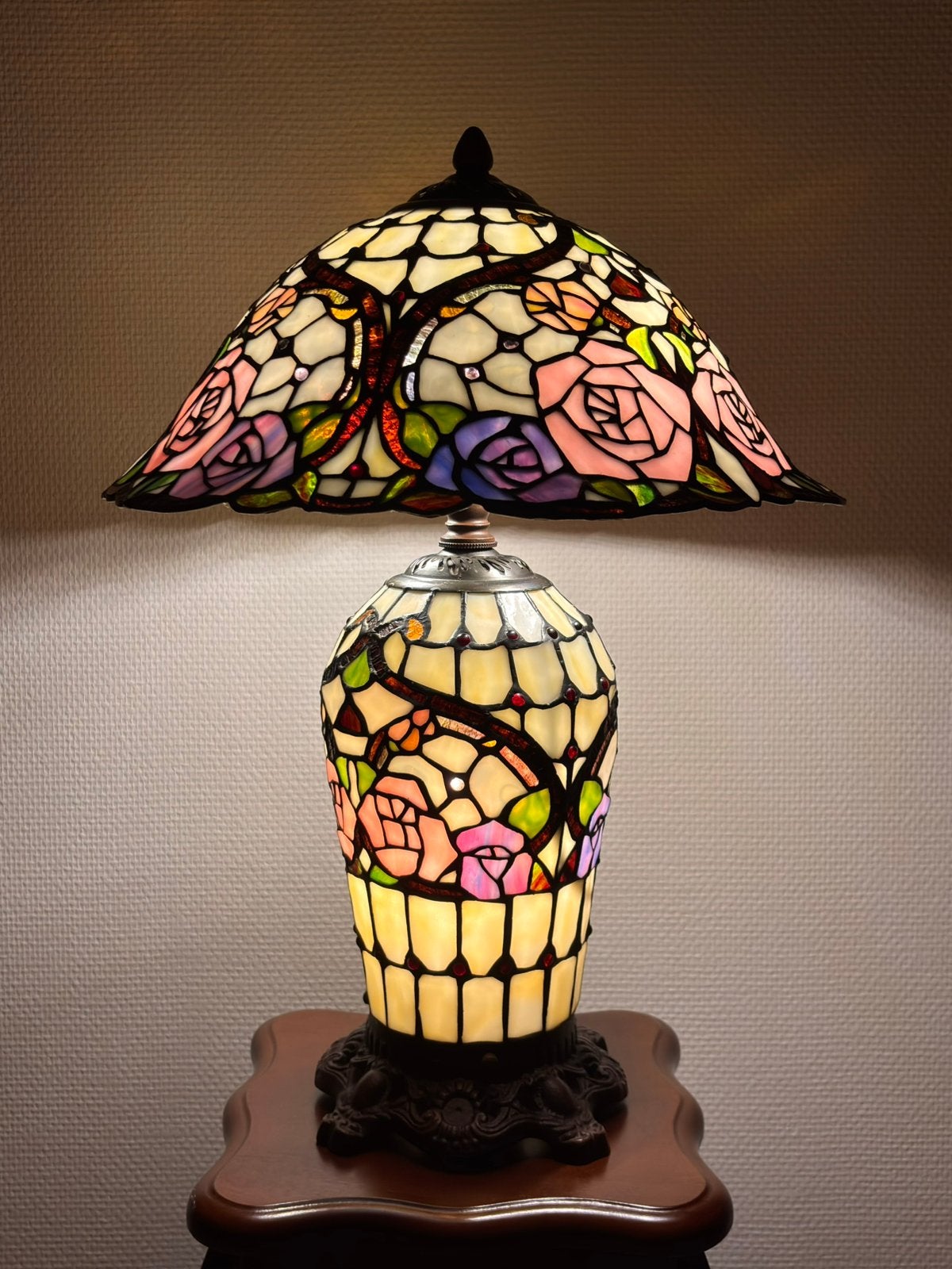 Tiffany lamp in glas en lood met bijhorend voetstuk, Antiek en Kunst, Ophalen of Verzenden