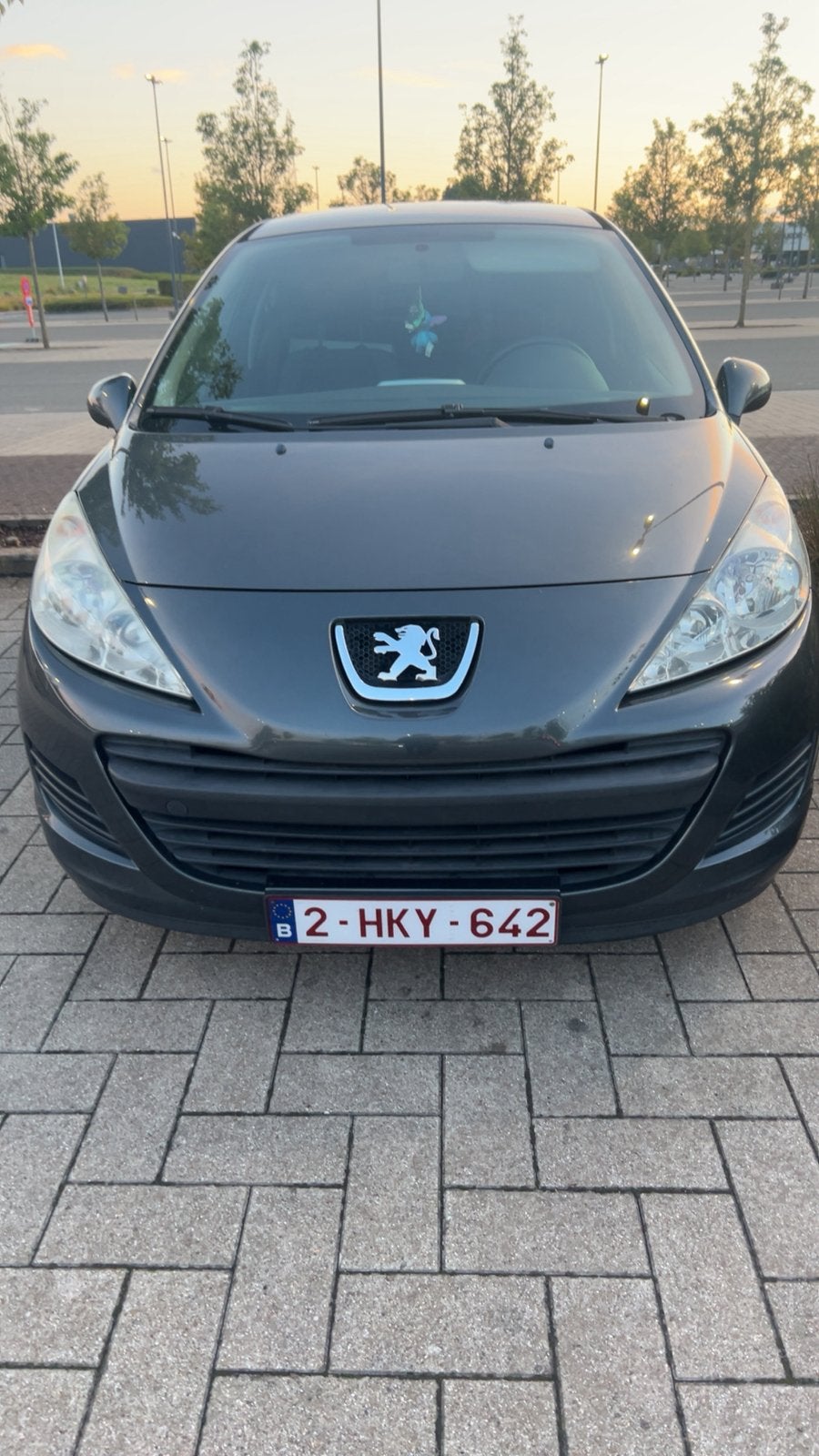 Peugeot 207 1.4L hdi 174 000 km, Autos, Argent ou Gris, Achat, Diesel, Particulier