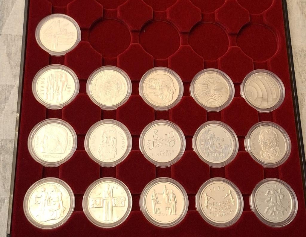 Zwitserland 14 gedenkmunten 5 Fr van 1974 tot 1986, Ophalen of Verzenden, Overige landen, Losse munt