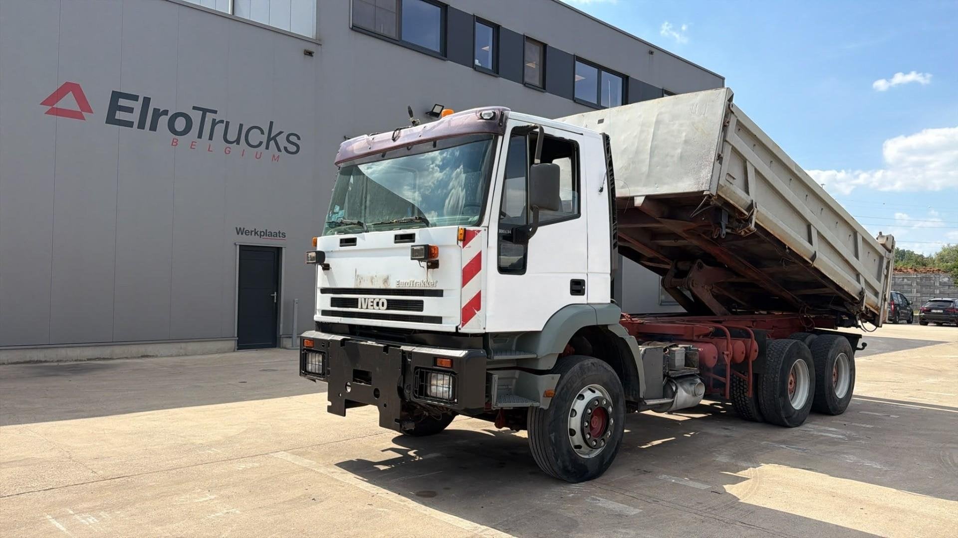 Iveco Eurotrakker 330 E 34 (GRAND PONT / CHASSIS 10MM / 6X4, Euro 2, Achterwielaandrijving, Elektrische ramen, Iveco