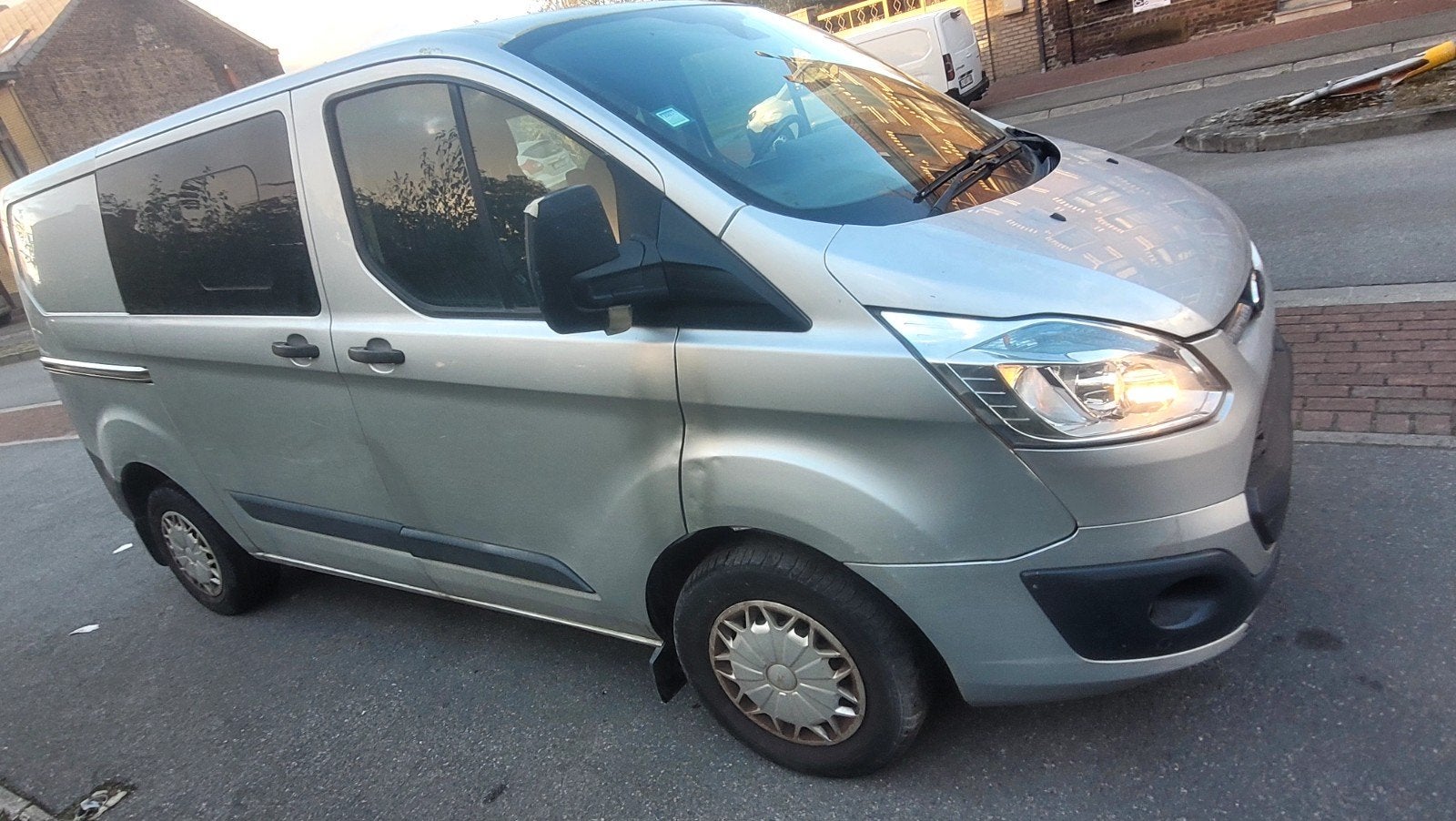FORD TRANSIT CUSTOM+2015+2.2DI+DBL CABINE+FEUILLE ROSE 6499E, 2198 cm³, Euro 5, Achat, Entreprise