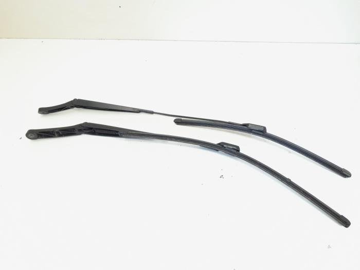 Bras essuie-glace avant d'un Volkswagen Scirocco, Volkswagen, -, 3 mois de garantie, Utilisé