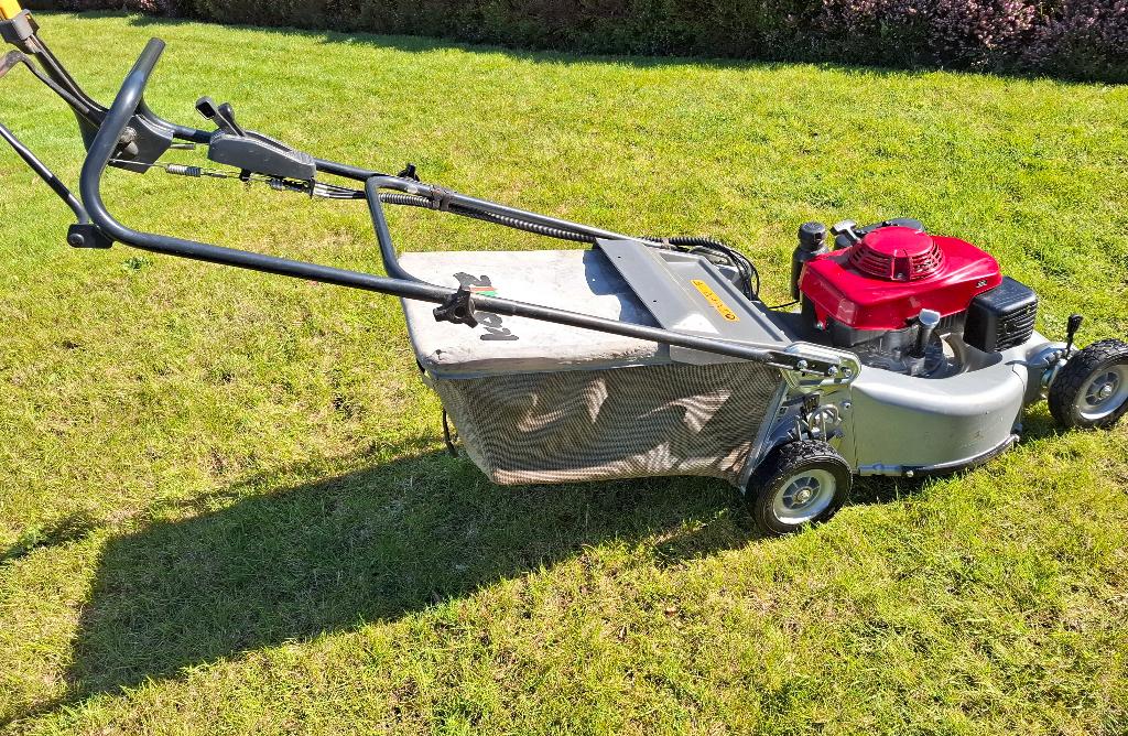 Grasmachine merk KAAZ, Ophalen, Cirkelmaaier, Zo goed als nieuw, 50 cm of meer