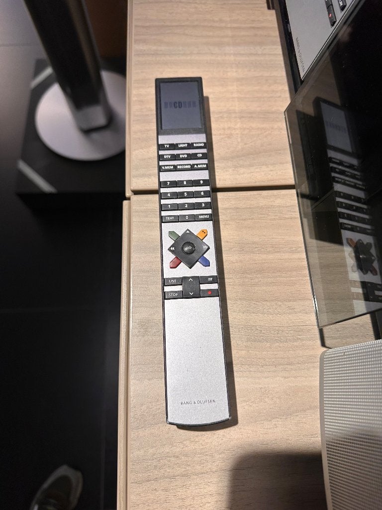 Bang & Olufsen Beosound 3200 + Beolab 2500 MK2 + Beo4 - B&O, Audio, Tv en Foto, Ophalen, Info@bang-olufsen.dk, Cd-speler, Zo goed als nieuw