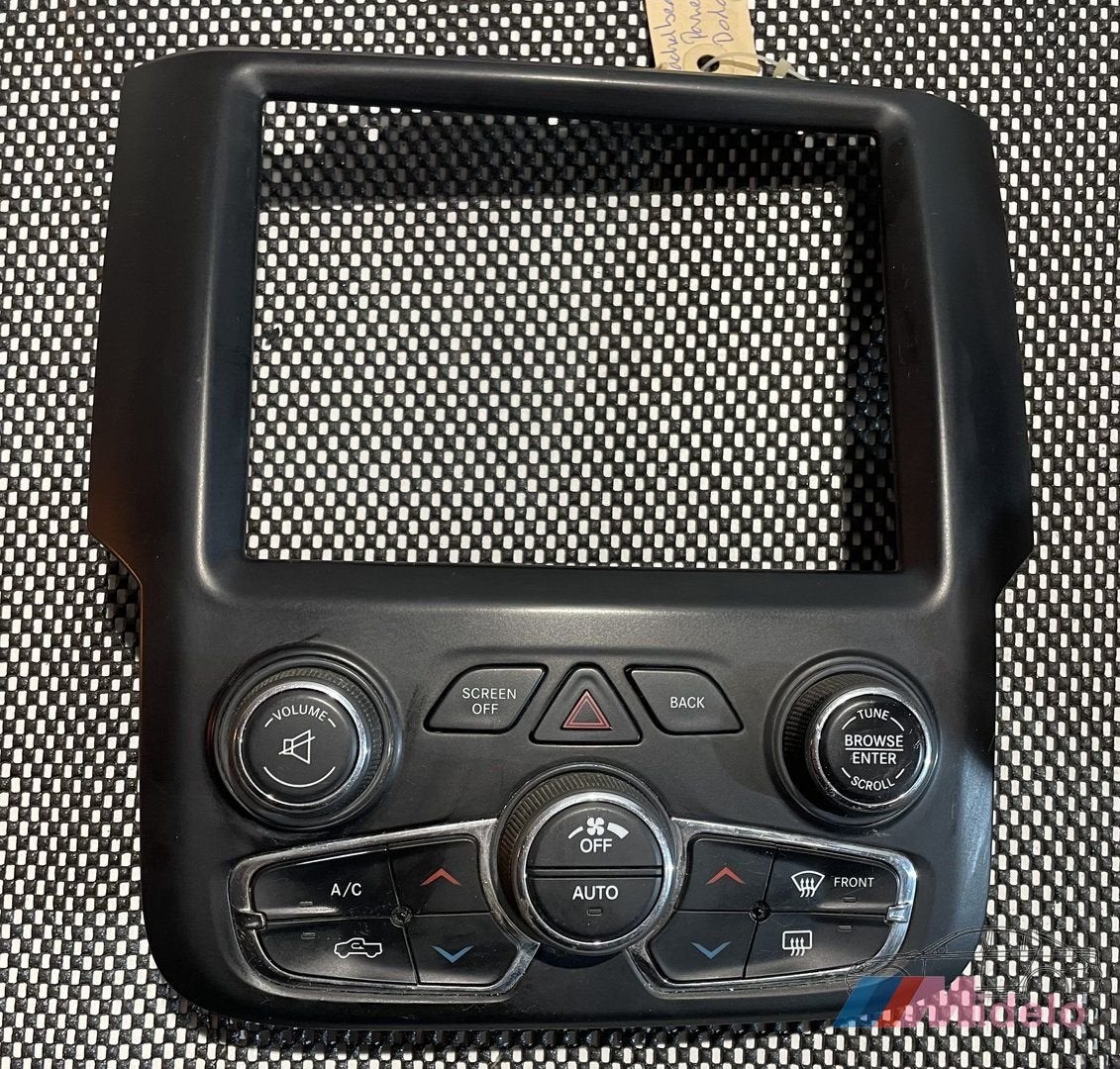 DODGE RAM 1500 KACHEL BEDIENINGSPANEEL 1UJ97DXAF, Gebruikt, -, -, Ophalen of Verzenden