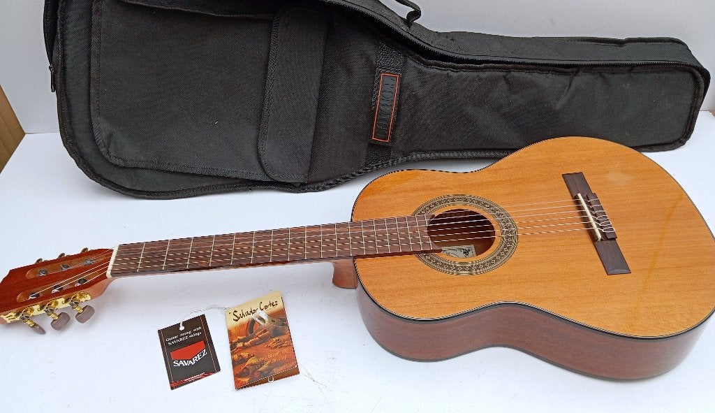 GUITARE classique SALVATOR CORTEZ CC-10-JR presque neuve, Musique & Instruments, Enlèvement ou Envoi, Comme neuf, Guitare classique ou espagnole