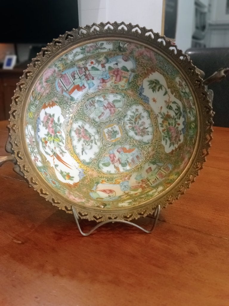 Chinese Export Rose  Medallion  Porselain bowl, Antiquités & Art, Curiosités & Brocante, Enlèvement ou Envoi