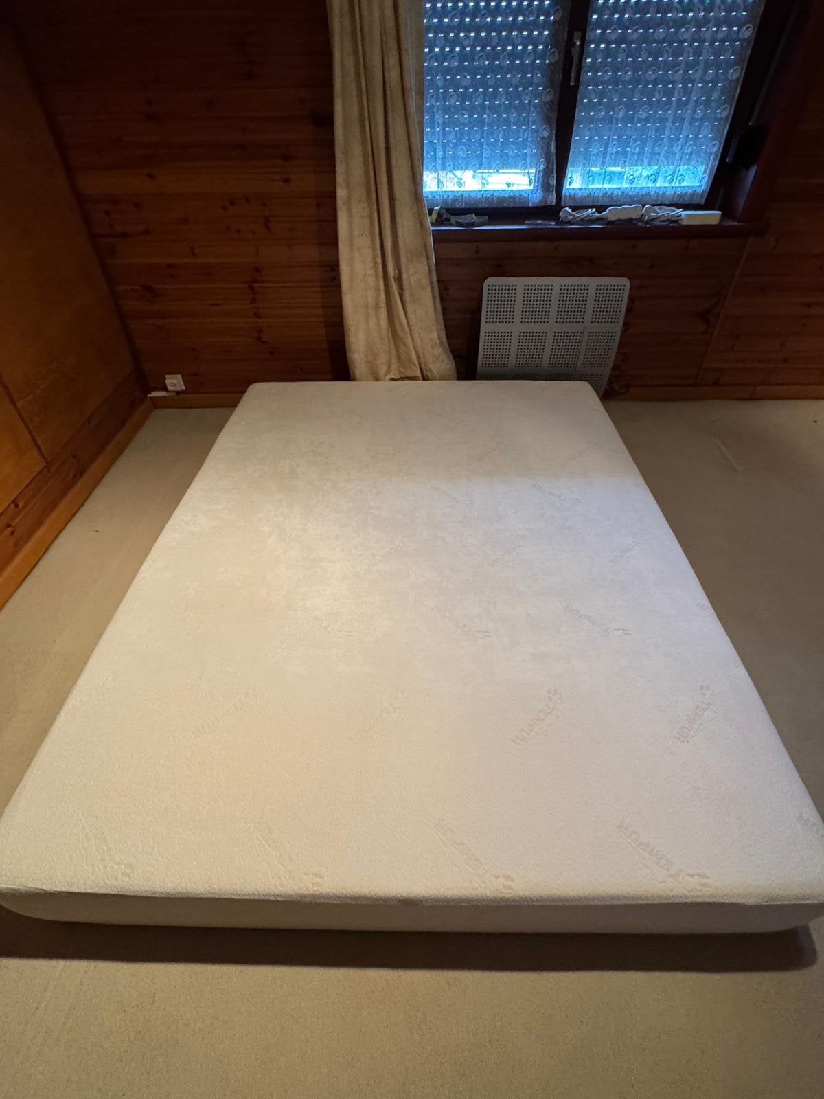 Tempur matras 160x200x25. Geheugen. Negen. wit, Huis en Inrichting, Ophalen, Zo goed als nieuw, Matras