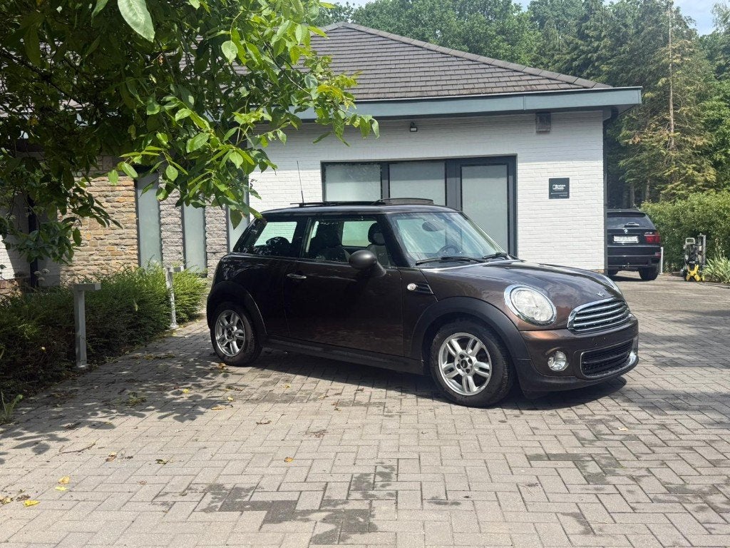 Mini Cooper One — 90 108 km — Toit panoramique, Euro 5, Achat, Entreprise, Boîte manuelle