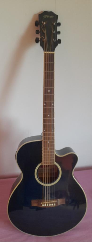 Guitare classique "Stagg", Enlèvement