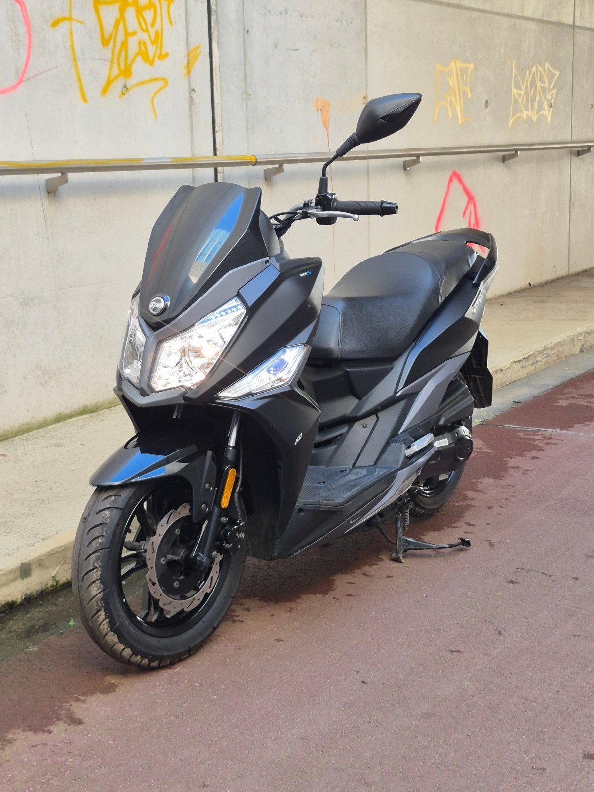 Sym jet 14 2024 B klasse nieuwstaat black edition, Ophalen of Verzenden