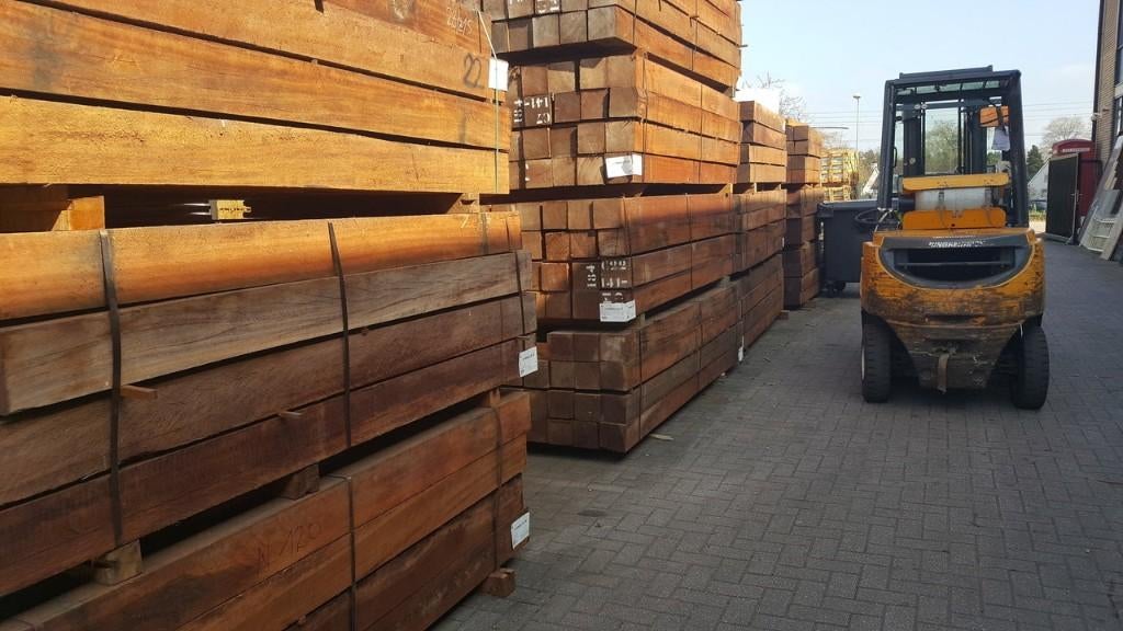 TOP KWALITEIT; HARDHOUTEN PALEN 155X155MM 2.75M LANG, Tuin en Terras, Kruiwagens, Ophalen, Nieuw