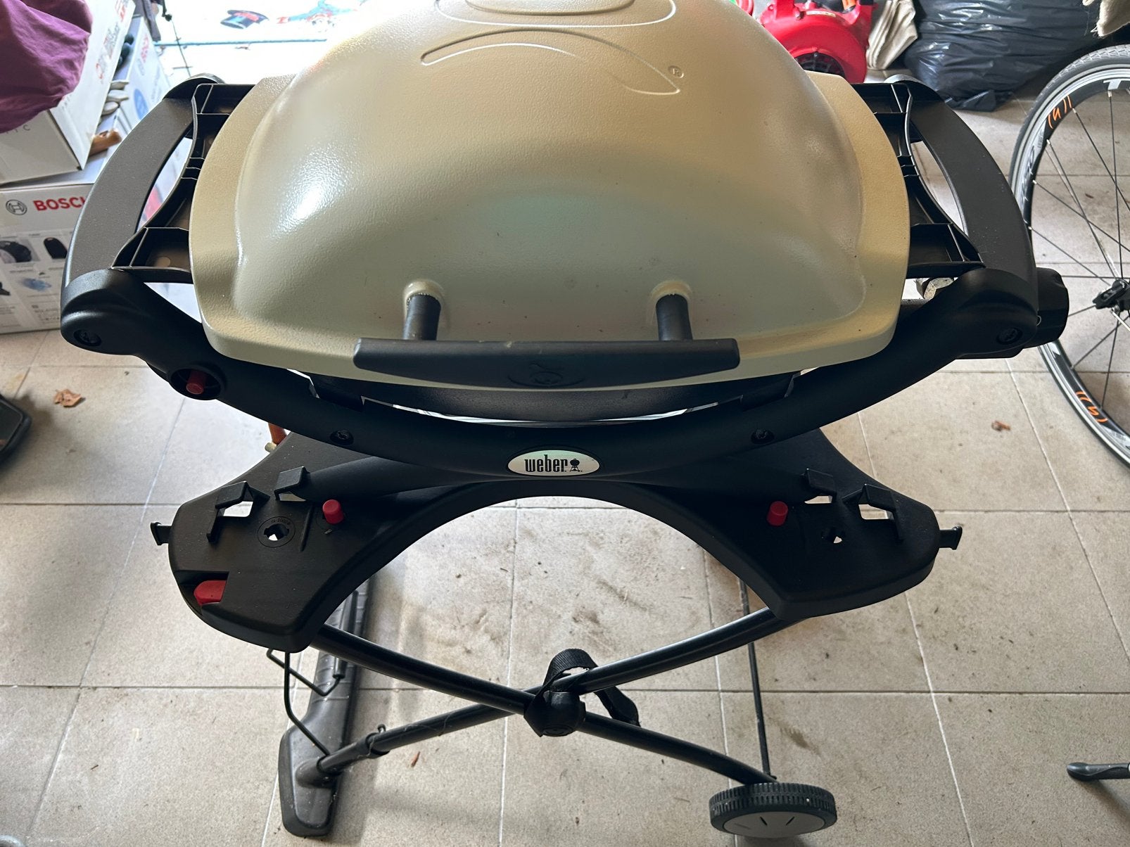 Weber gasbarbecue met opvouwbare transportkar, Tuin en Terras, Ophalen, Zo goed als nieuw