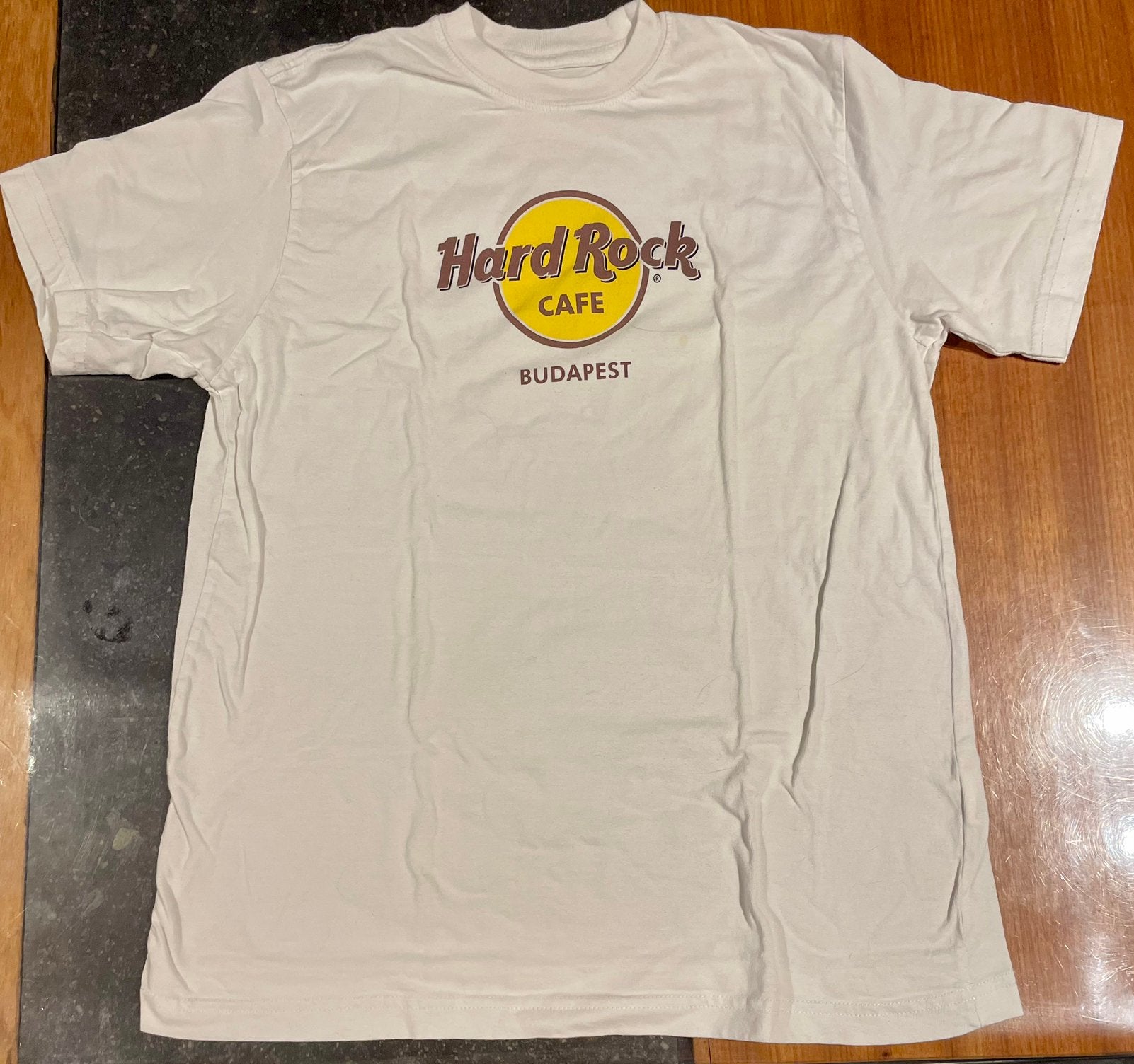 Hard Rock Cafe Budapest Boedapest wit medium, Kleding | Heren, Ophalen of Verzenden, Zo goed als nieuw, Maat 48/50 (M), Wit
