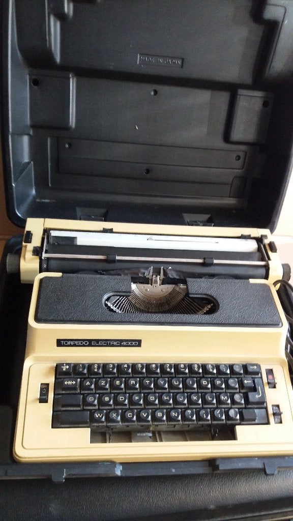 TORPEDO ELECTRONIC 7000, Diversen, Typemachines, Ophalen