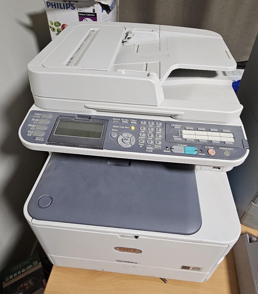 Imprimante laser couleur OKI MC562W + 14 toner, Informatique & Logiciels, Imprimantes, Imprimante, Wi-Fi intégré, Enlèvement, Utilisé