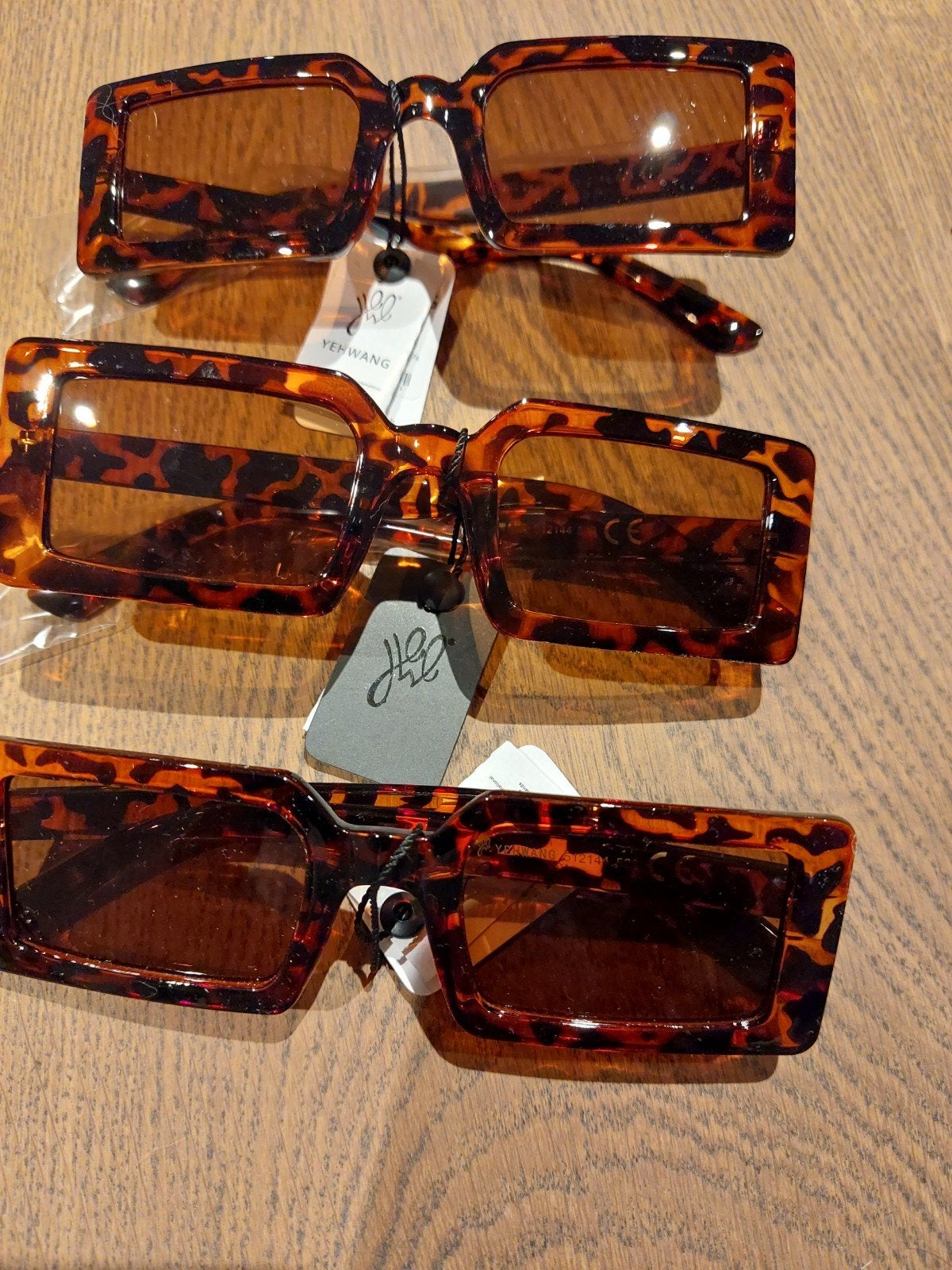 zonnebrillen nieuw, Handtassen en Accessoires, Zonnebrillen en Brillen | Dames, Ophalen of Verzenden