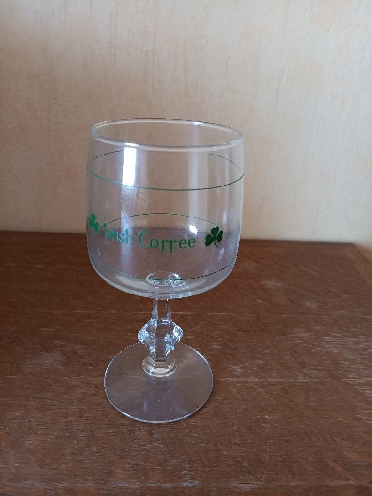 irishkoffie glazen, Ophalen, Zo goed als nieuw