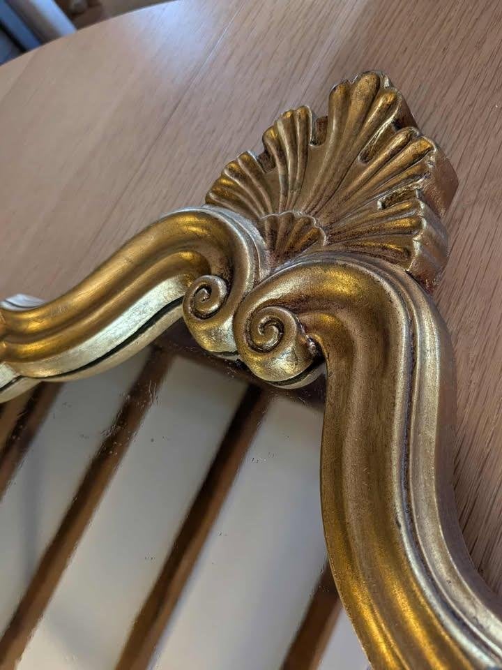 Miroir ancien style baroque. Contour doré, Enlèvement