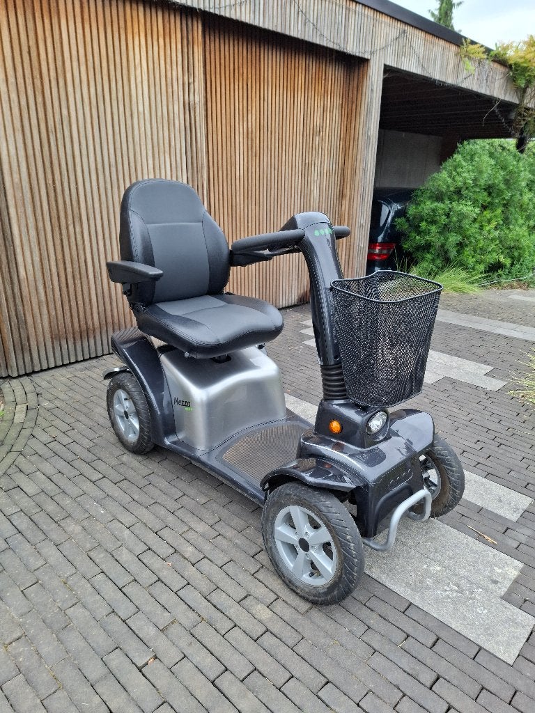 Life & Mobility Mezzo 4 Scootmobiel – Slechts 136 km!, Enlèvement, Comme neuf, MEZZO