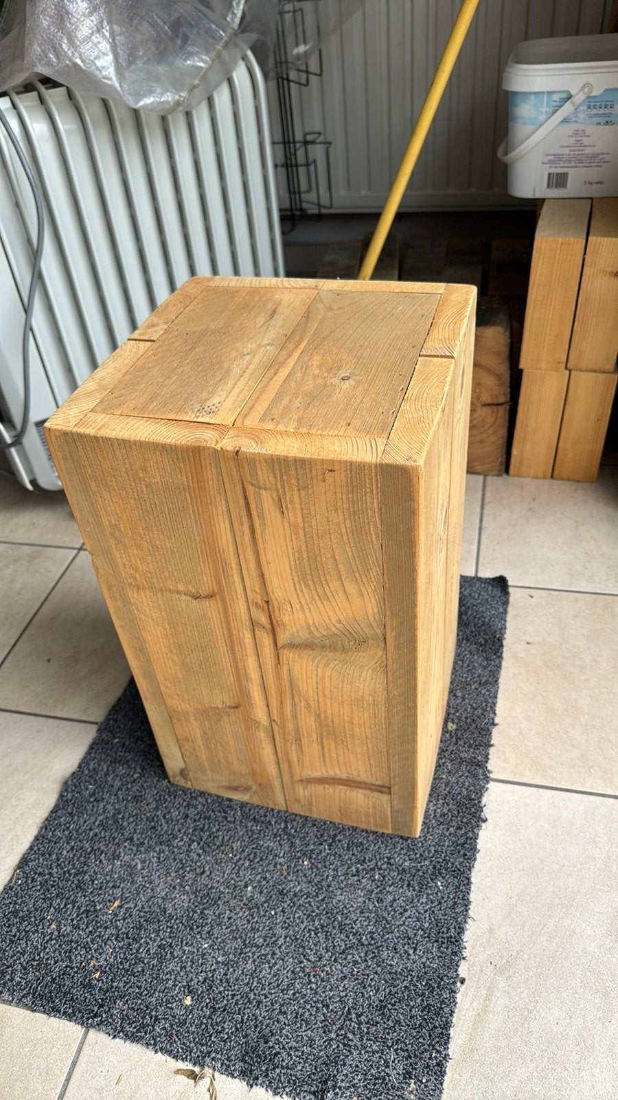 Steiger houten sokkel, Huis en Inrichting, Ophalen, Zo goed als nieuw