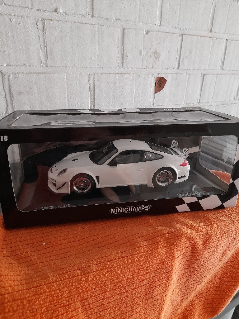 Porsche GT3 MINICHAMPS 1/18, Envoi, Comme neuf, Voiture, MiniChamps