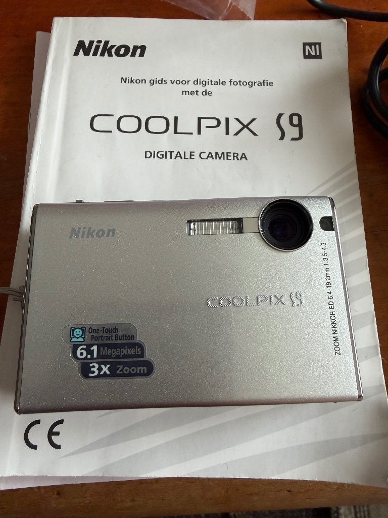 Nikon Coolpix S9, Beeldstabilisatie, Ophalen of Verzenden, Zo goed als nieuw, Compactcamera